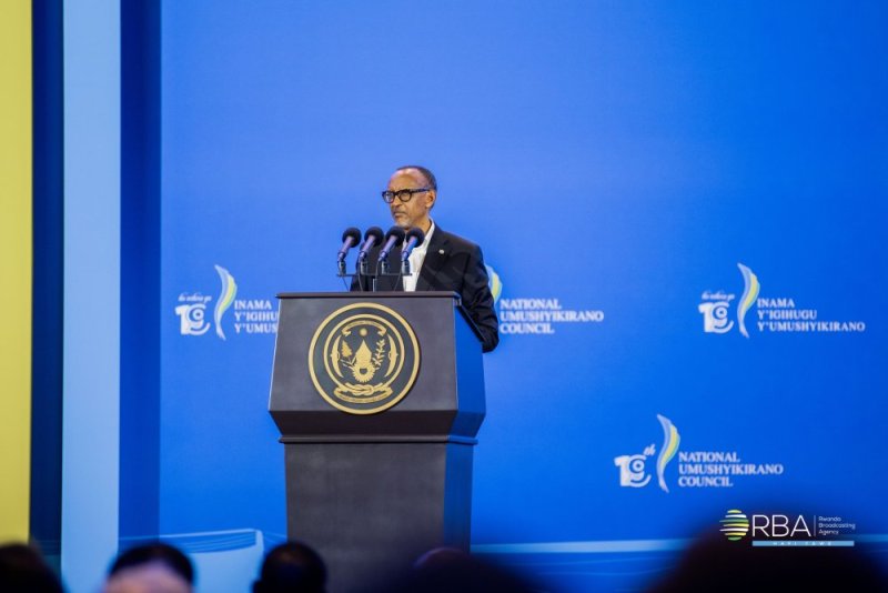 Perezida Kagame yahishuye icyatuma yongera kujya kureba umupira kuri Stade