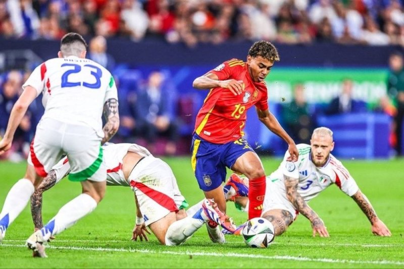 Espagne yabaye ikipe ya kabiri yageze muri 1/8 cya Euro 2024/Argentine yatangiye neza Copa America