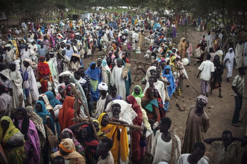 Sudan: Impunzi zabuze ibiribwa zitangira kurya ibyatsi