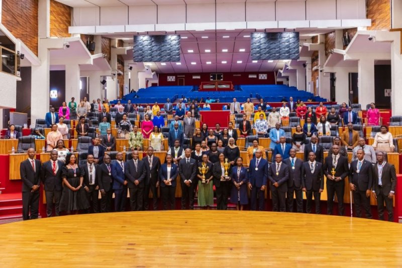 Inteko y'u Rwanda yishimiye umusaruro yakuye mu mikino ihuza iya EAC