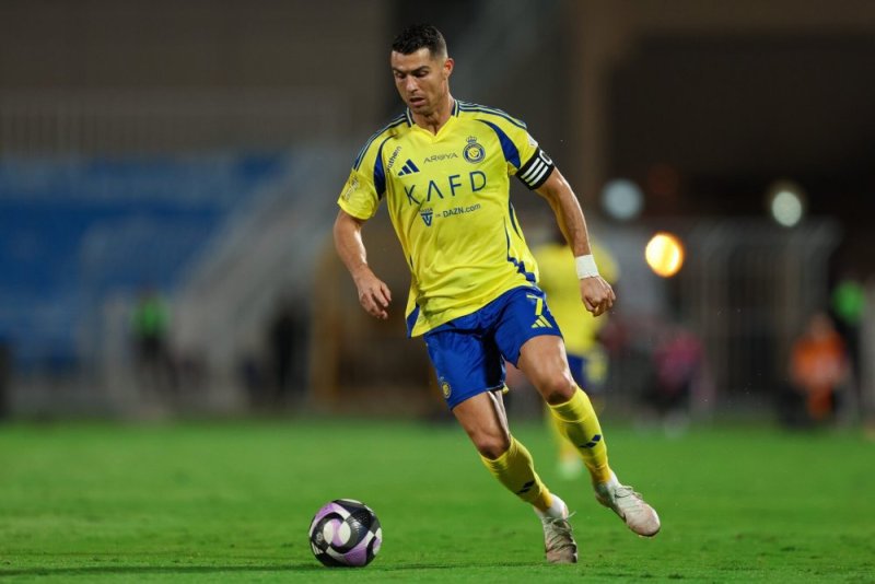 Cristiano Ronaldo agiye gusinya amasezerano amugira umunyamigabane muri Al-Nassr