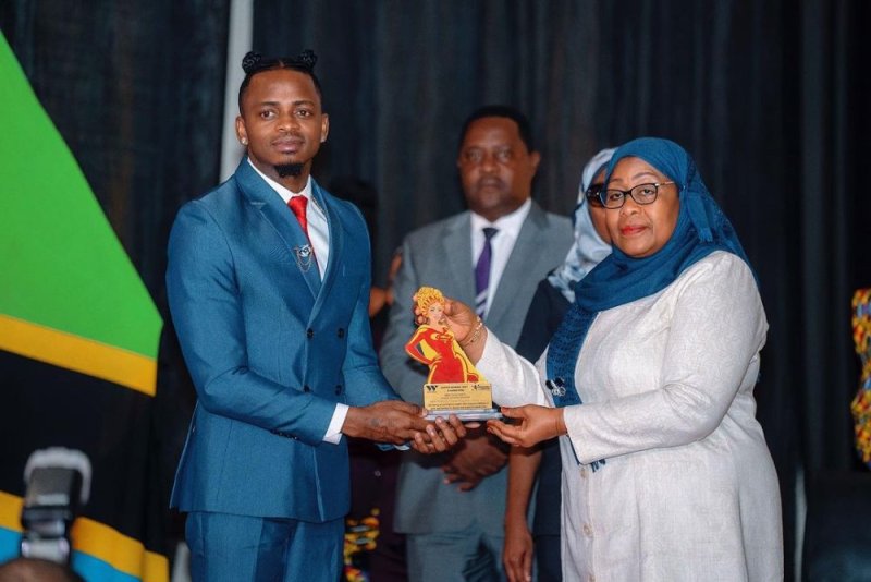 Diamond yasabye Perezida Samia Suluhu kubaka Arena nk'iyo mu Rwanda