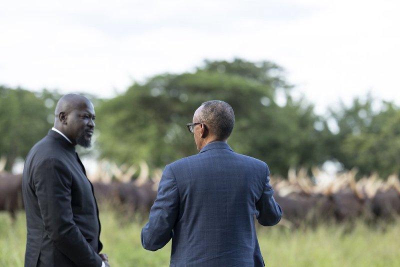 Perezida Kagame yakiriye Gén. Doumbouya mu rwuri rwe (Amafoto)