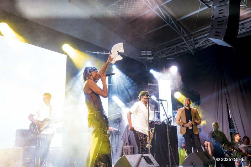 Chameleone yishimiwe bidasanzwe mu gitaramo yakoreye i Kigali