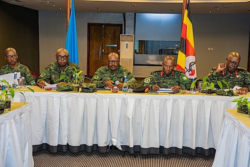 Ingabo z'u Rwanda n'iza Uganda zahuriye mu nama ku mutekano