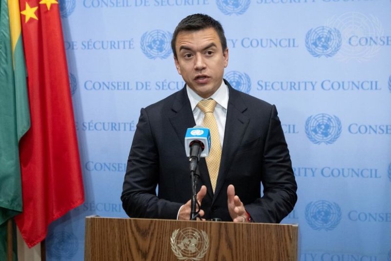 Perezida wa Ecuador yarokotse igitero cy'abashakaga kumwica 