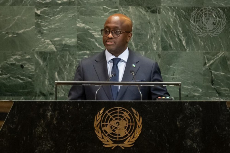 Minisitiri Nduhungirehe ashinja impuguke za Loni kubogamira ku mutwe wa FDLR