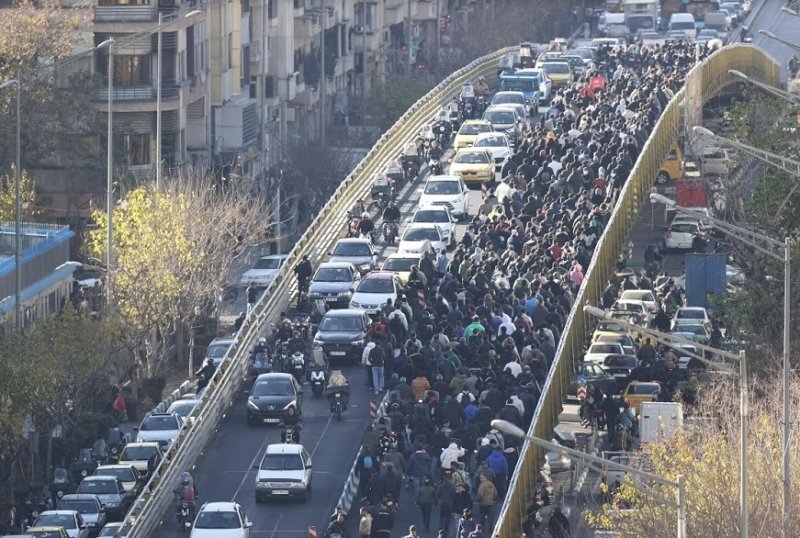 Iran: Abantu 65 bapfiriye mu myigaragambyo, abarenga 2300 barafungwa