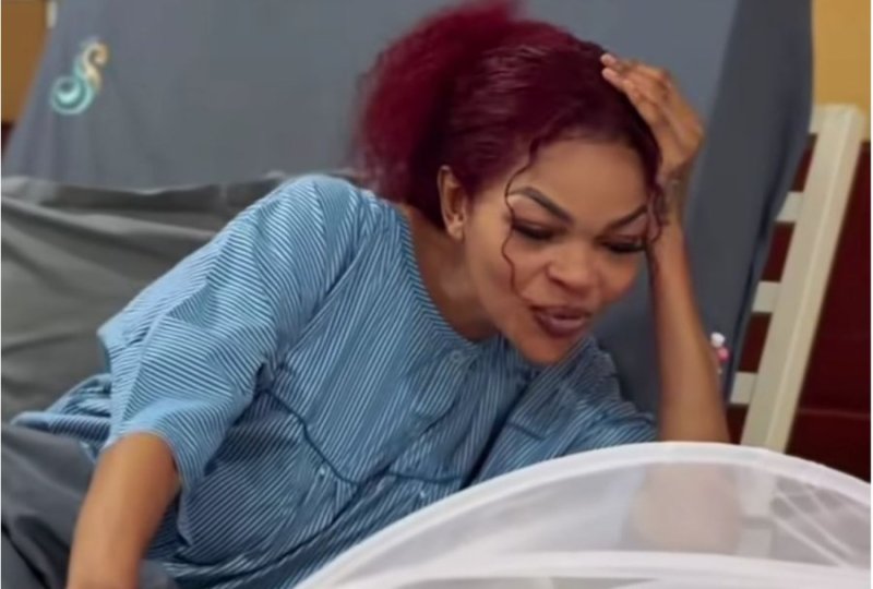 Wema Sepetu wari warihebye ari kwisobanura nyuma yo kubyara umwana we wa mbere