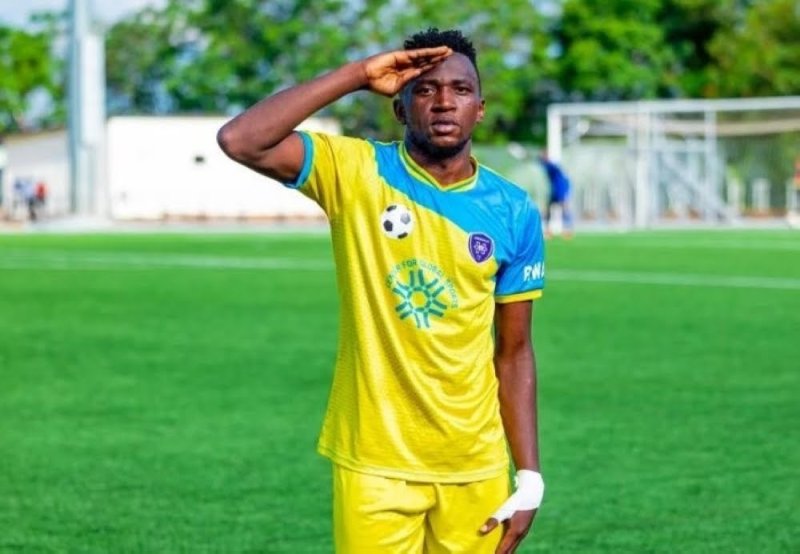 Rayon Sports yakiriye undi murundi igiye gusinyisha