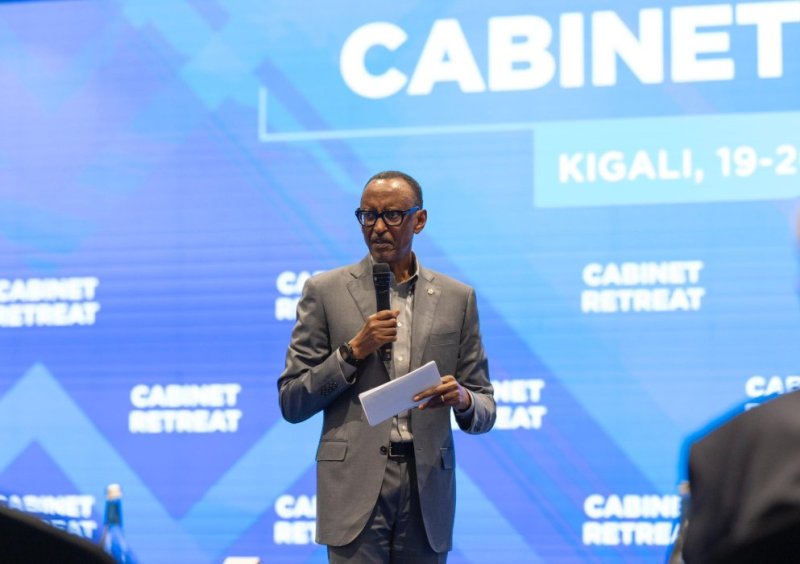 Perezida Kagame yatangije umwiherero w'abayobozi bakuru b'igihugu