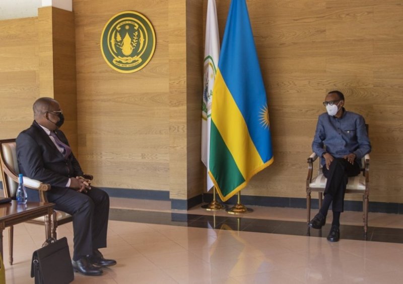 Perezida Kagame yakiriye intumwa ya Perezida Ndayishimiye w'u Burundi