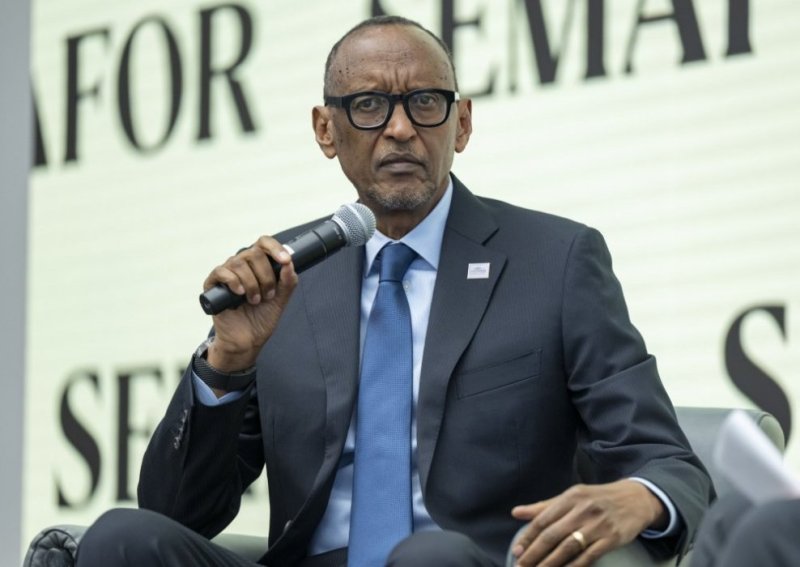 Perezida Kagame yanenze imyitwarire ya Amerika ku kibazo cya RDC