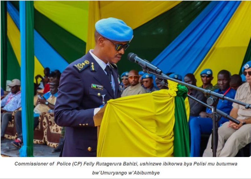 Abapolisi b'u Rwanda 160 bari mu butumwa bambitswe imidali y'ishimwe