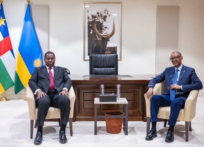 Perezida Kagame yaganiriye na Touadéra wa Centrafrique uri mu ruzinduko mu Rwanda