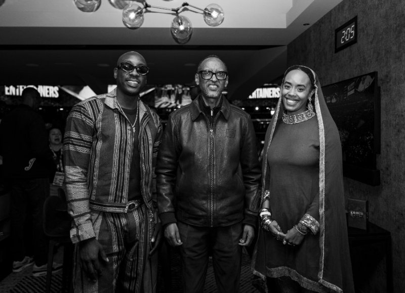 Ibyishimo kuri Bien-Aimé wahuye na Perezida Kagame mu mikino ya ‘NBA All Star Game 2026'
