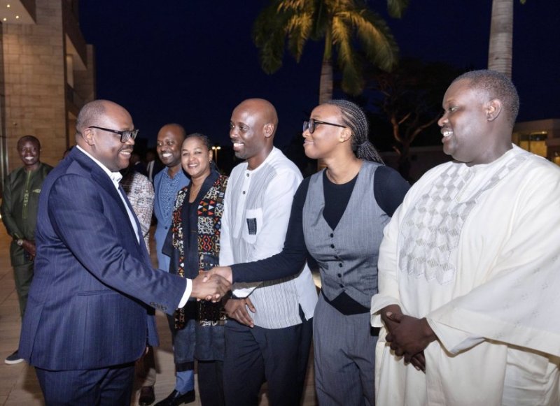 Minisitiri w'intebe Nsengiyumva yahuye n'Abanyarwanda baba muri Benin