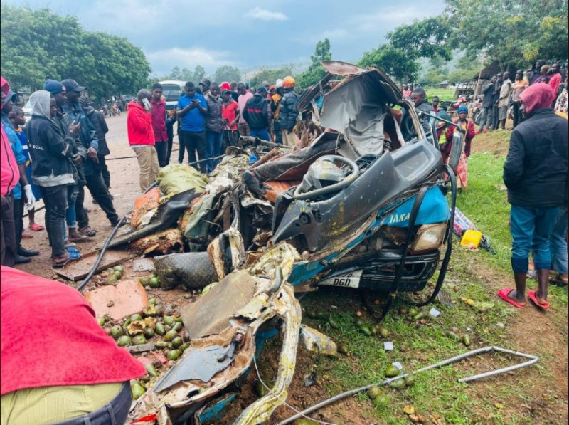 Perezida Samia Suluhu yihanganishije imiryango y'abaguye mu mpanuka ikomeye yabereye i Karagwe