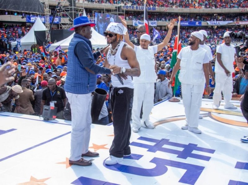 Diamond yinjije agatubutse mu gikorwa cyo kwamamaza Raila Odinga