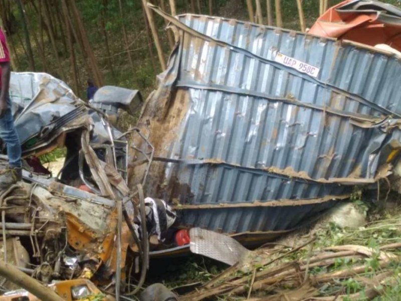 Nyamasheke: Imodoka yari itwaye indagara yakoze impanuka uwari uyitwaye ahasiga ubuzima