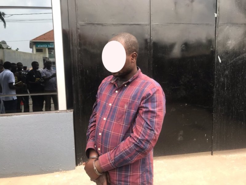 Polisi yerekanye umugabo wishe abantu 4 abaciye imitwe