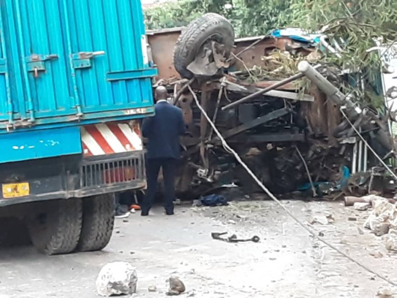 Rubavu:Ikamyo yakoreye impanuka hafi y'ibitaro bya Gisenyi ihitana abarimo umupolisi