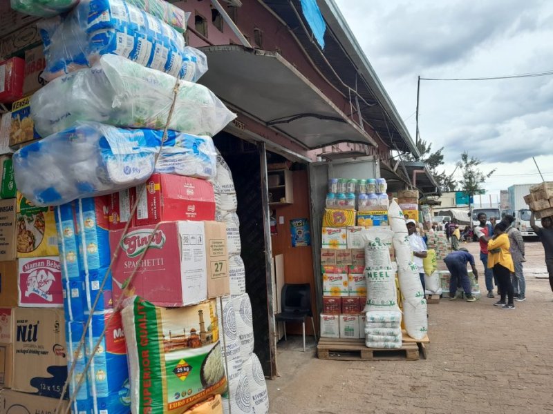 MINICOM yaciye amande abacuruzi 20 binangiye bakanga kubahiriza ibiciro bishya