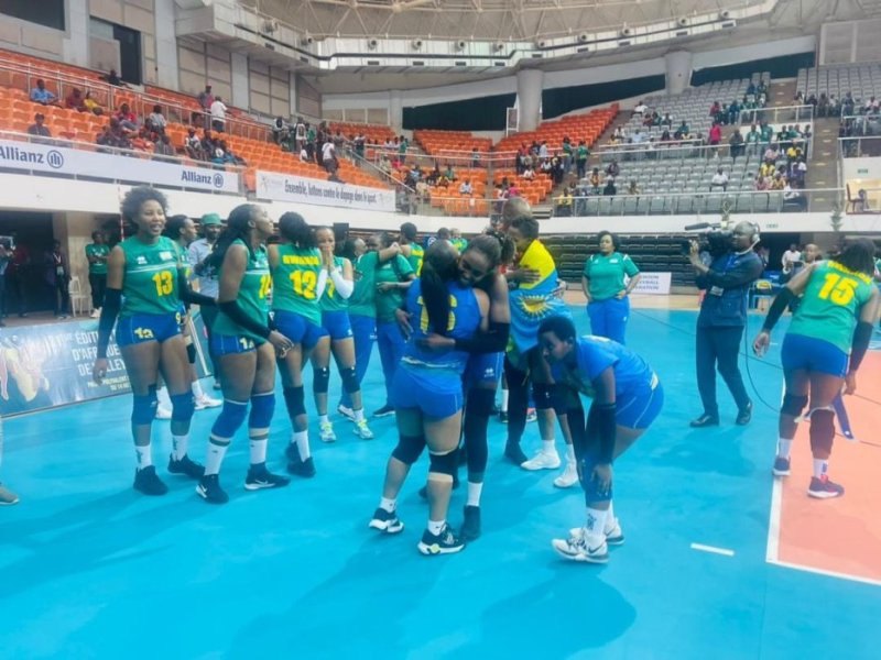 Volleyball: Ikipe y'igihugu y'abagore yakoze amateka mu gikombe cy'Afurika