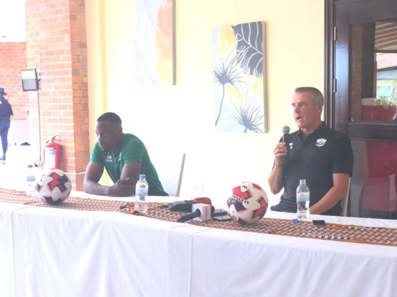 Umutoza w'Amavubi yanenze urwego abakinnyi be bariho