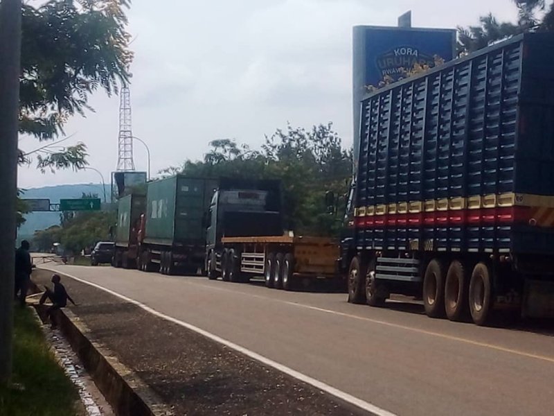 U Burundi bwanze ko amakamyo ava mu Rwanda yinjira iwabo /Icyo abaturage bavuga ku cyemezo cy'u Burundi