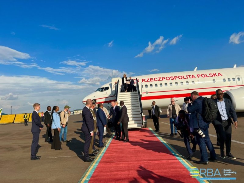 Perezida wa Pologne na Madamu we bageze mu Rwanda