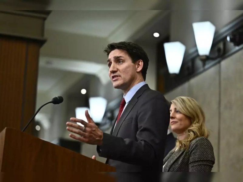 Minisitiri Trudeau yahishuye ko Amerika ikomeye ku mugambi wo kwiyomekaho Canada
