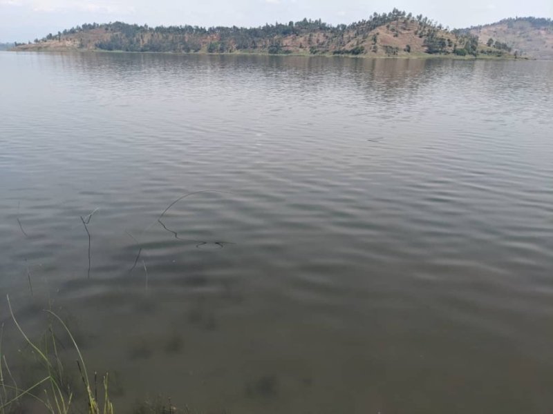Rusizi: Uwasozaga amashuri abanza yapfuye arohamye mu kiyaga