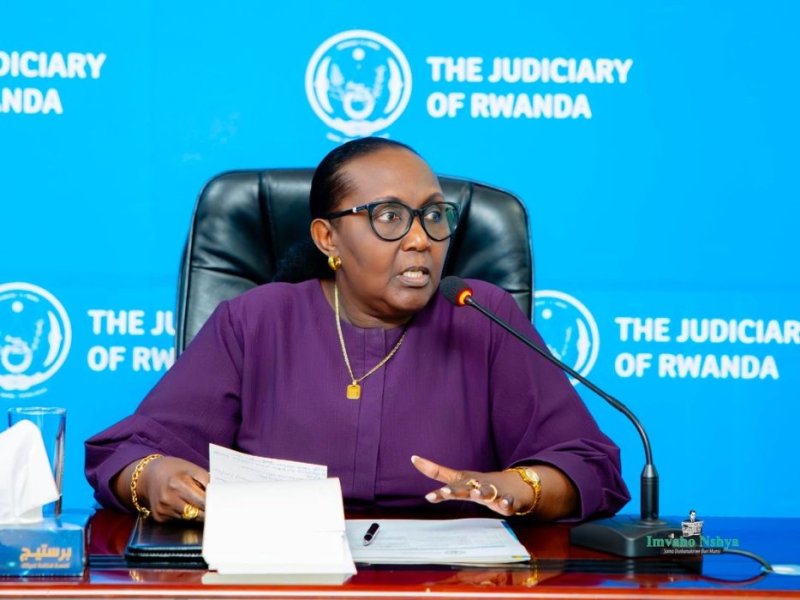 Urukiko rw'Ikirenga rwakebuye abanyamakuru baca imanza mu nkuru