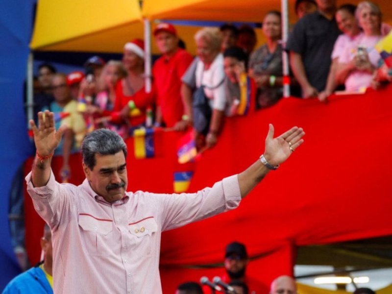 Perezida Maduro yavuze ku kiganiro yagiranye na Trump kuri telefone