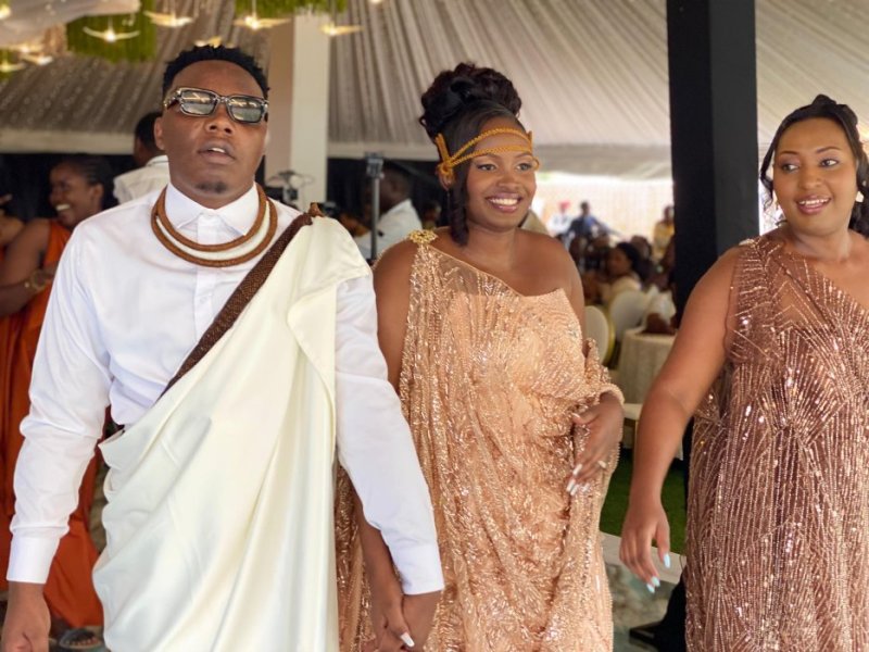 Niyo Bosco yasabye anakwa umukunzi we Irene Mukamisha