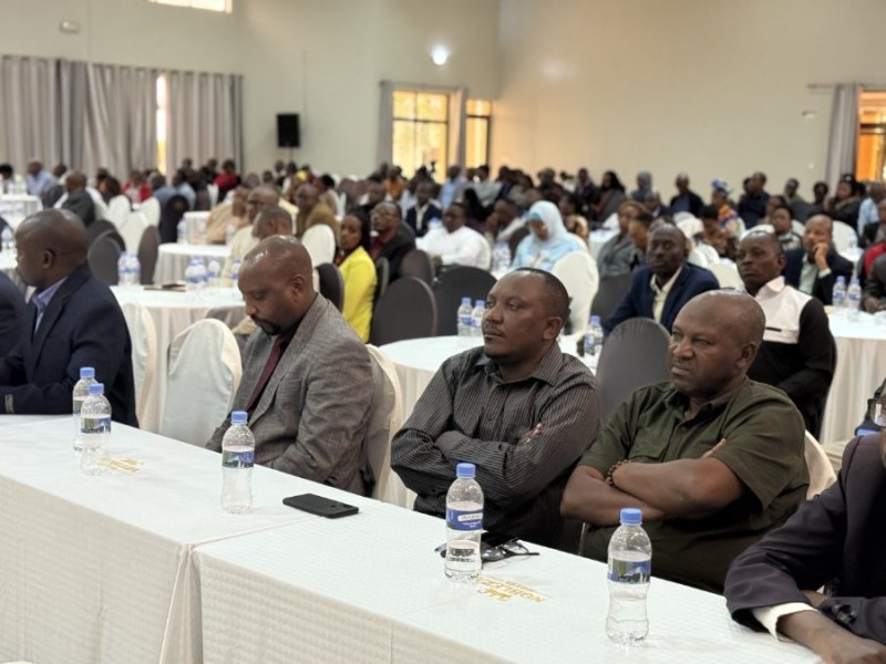 MINIJUST yamaganye Abahesha b'inkiko b'umwuga batwara amafaranga y'abaturage