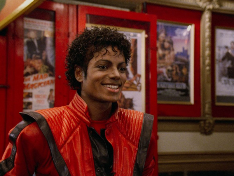 Abavandimwe ba Michael Jackson bavuze ko yabasambanyije, basaba indishyi