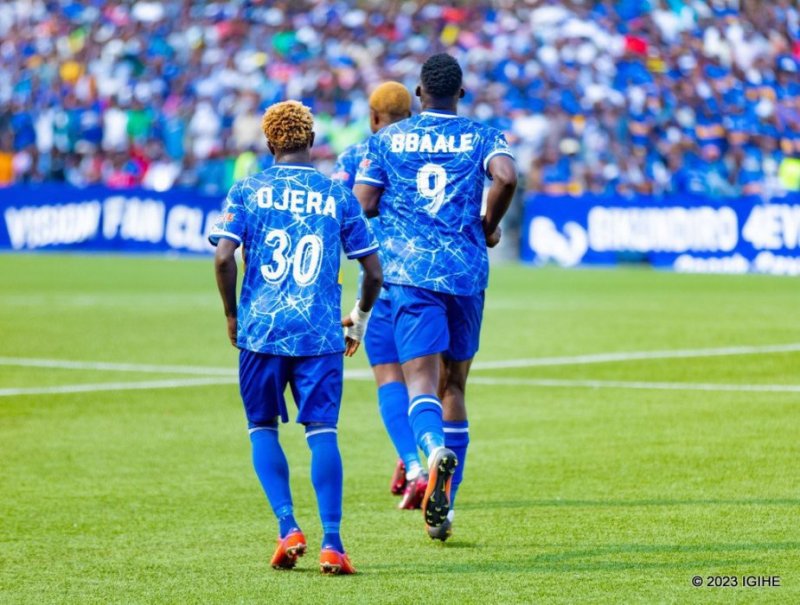 Abanya Uganda bakinira Rayon Sports bageze mu Rwanda