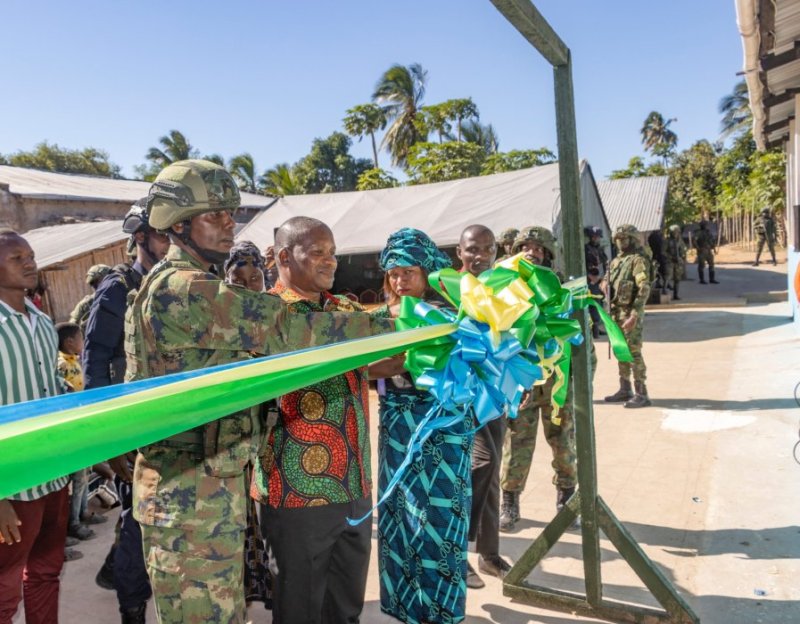 Mozambique: Inzego z'umutekano z'u Rwanda zashyikirije isoko zubakiye abaturage
