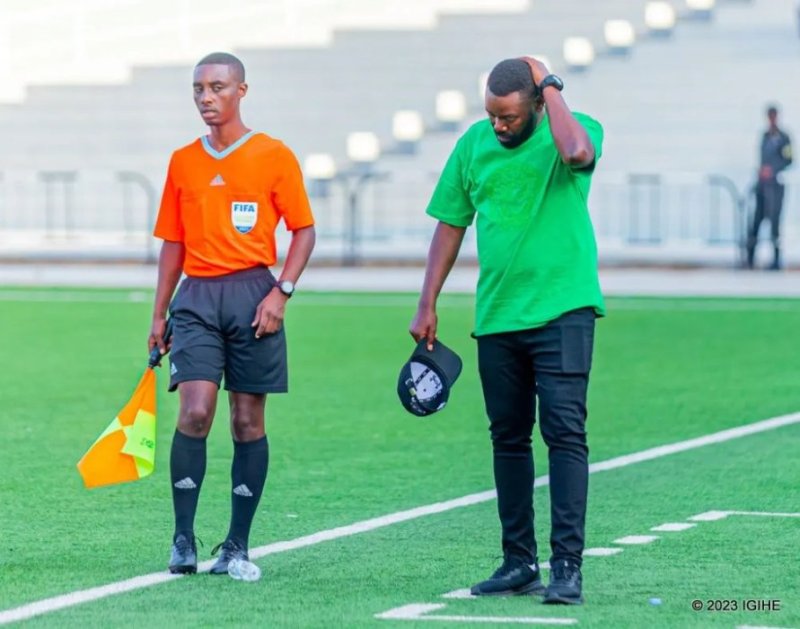 Umutoza Muhire Hassan yasabwe gutsinda Rayon Sports ngo agumane akazi