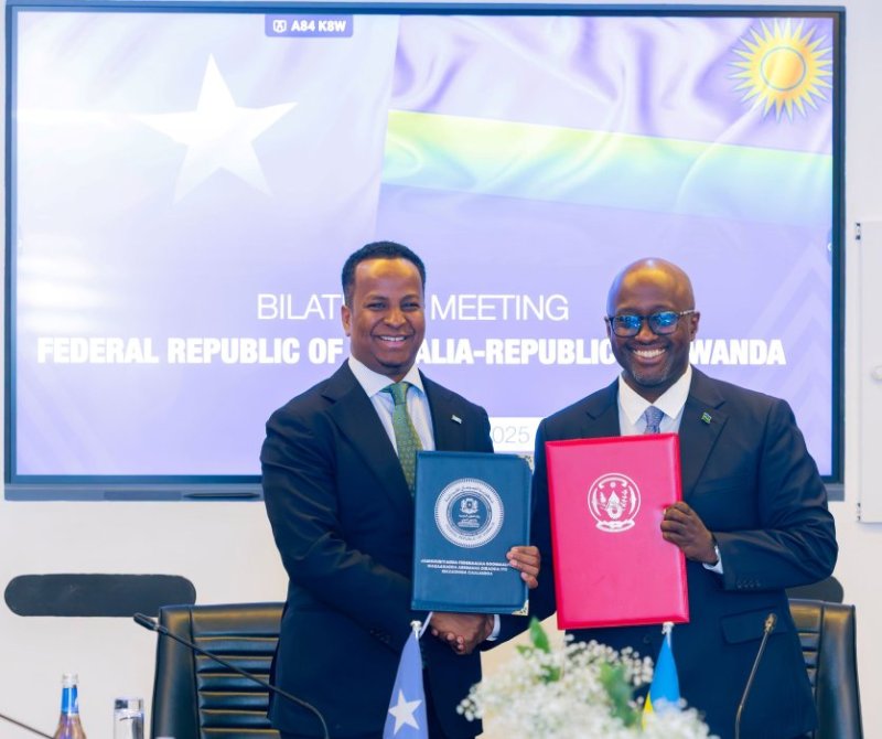 U Rwanda na Somalia byasinyanye amasezerano
