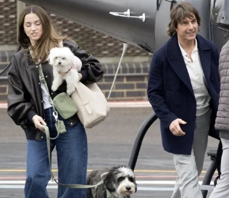 Tom Cruise aravugwa mu rukundo n'inkumi arusha imyaka 26